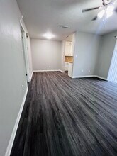 3207 Jim Lee Rd in Tallahassee, FL - Building Photo - Building Photo