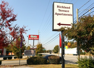 Richland Terrace Apartments in Columbia, SC - Foto de edificio - Building Photo