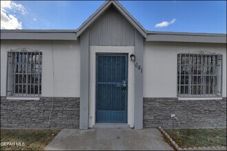 641 Francis St, Unit 51-0306 in El Paso, TX - Building Photo - Building Photo