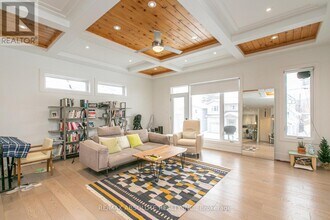246-246 Westhaven Crescent in Ottawa, ON - Building Photo - Building Photo