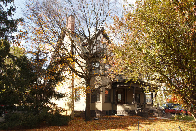 808 Tappan St in Ann Arbor, MI - Foto de edificio - Building Photo