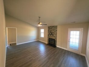 304 Paddock Pl in Jacksonville, NC - Building Photo - Building Photo