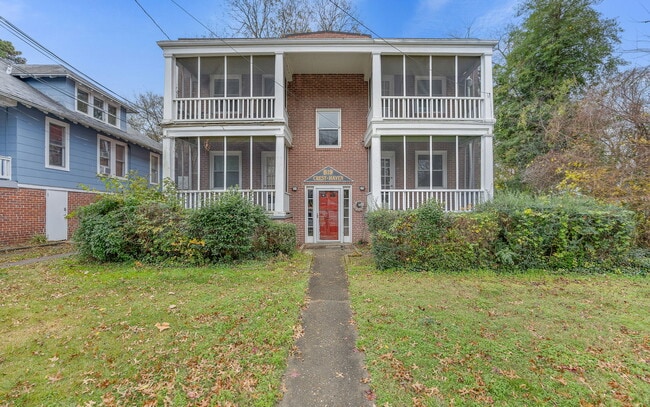 property at 819 W 51st St