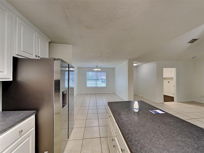 16365 Hidden River Ct in Conroe, TX - Building Photo - Building Photo
