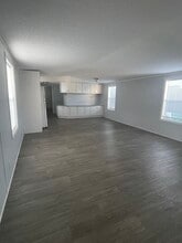 5012 Shoreline Cir W in Fort Worth, TX - Building Photo - Building Photo