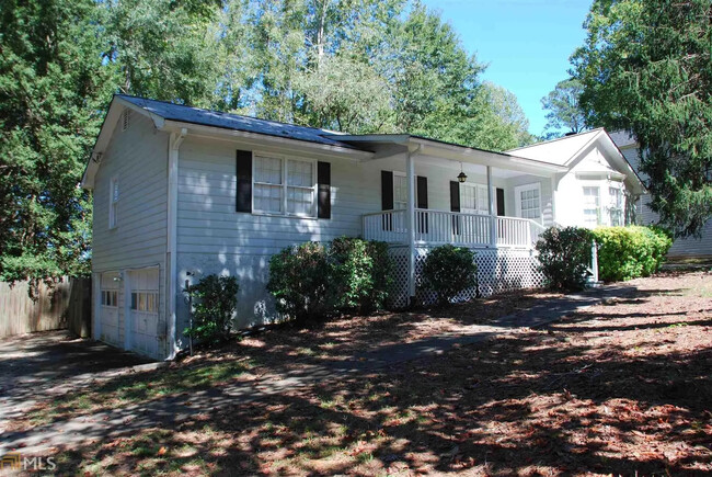 property at 2410 Hillboro Cir S W