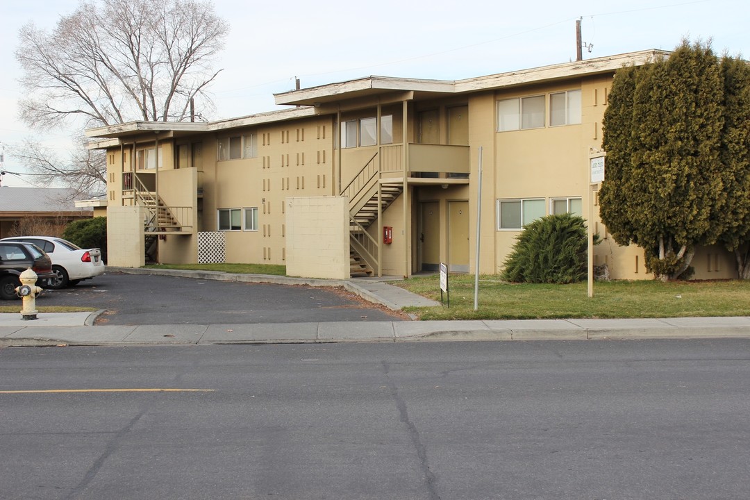 Garden Heights Apartments in Moses Lake, WA - Building Photo