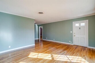 4412 Calmont Ave in Fort Worth, TX - Building Photo - Building Photo