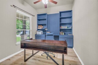 2450 Garden Shadow Dr in Conroe, TX - Building Photo - Building Photo