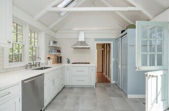 134 Three Mile Harbor Rd in East Hampton, NY - Building Photo - Building Photo