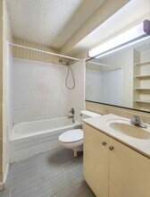 1524 Pensacola St in Honolulu, HI - Foto de edificio - Building Photo