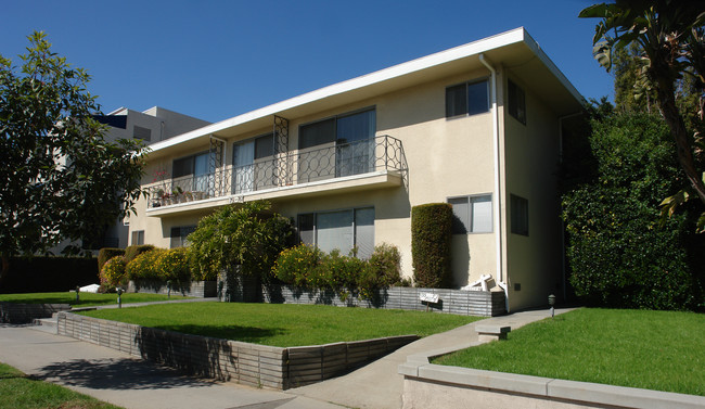 7851-753 California Blvd in Pasadena, CA - Foto de edificio - Building Photo