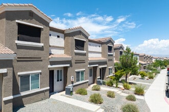 Diamond Mesa in Albuquerque, NM - Foto de edificio - Building Photo