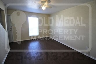4500 Sylvia Dr in Killeen, TX - Building Photo - Building Photo