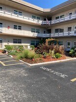 5530 80th St N in St. Petersburg, FL - Building Photo