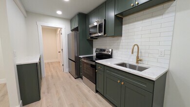 4310 Grant St in West Linn, OR - Building Photo - Building Photo