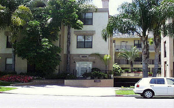 Uptown Villas Apartments (II) in San Diego, CA - Building Photo - Building Photo