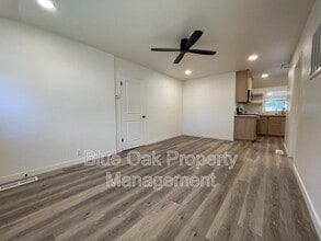 352 E 7th Ave in Chico, CA - Building Photo - Building Photo