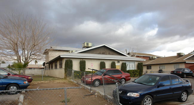 3355 Covey Ln in Las Vegas, NV - Foto de edificio - Building Photo