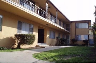 4028 Palmwood Dr Apartments