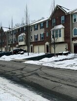 240 Broadstone Dr in Mars, PA - Building Photo