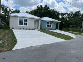 536 1st St in Oviedo, FL - Building Photo