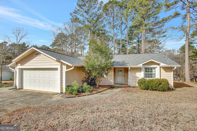 100 Quail Run in Peachtree City, GA - Building Photo - Building Photo