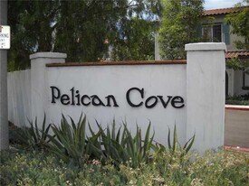 310 Sunset Way in Oceanside, CA - Building Photo