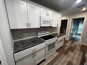 5504 Jarvis St in Lubbock, TX - Building Photo - Building Photo
