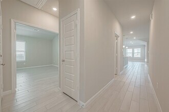 331 Hbr Frst Ln in Montgomery, TX - Building Photo - Building Photo