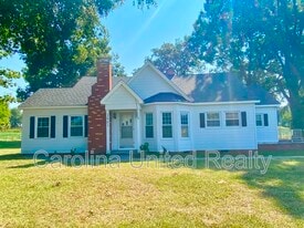 3901 Plyler Mill Rd in Monroe, NC - Building Photo