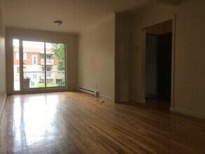 2600 French Rue in Montréal, QC - Building Photo - Building Photo