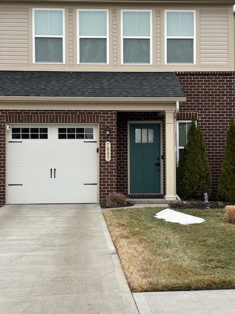 property at 7889 Pinnacle Point Dr