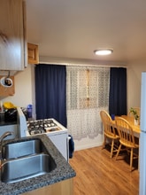 355 E 500 N in Provo, UT - Foto de edificio - Building Photo