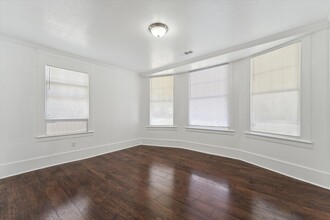 1602 E Henry St in Savannah, GA - Building Photo - Building Photo