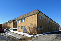 1764 E Oakton St in Des Plaines, IL - Foto de edificio - Building Photo