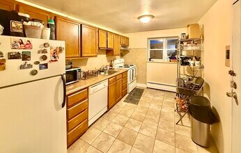 54 Colborne Rd, Unit #1 in Boston, MA - Building Photo - Building Photo