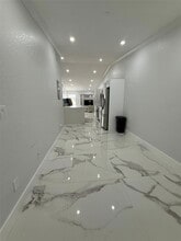 8738 NW 116th Way in Hialeah Gardens, FL - Building Photo - Building Photo