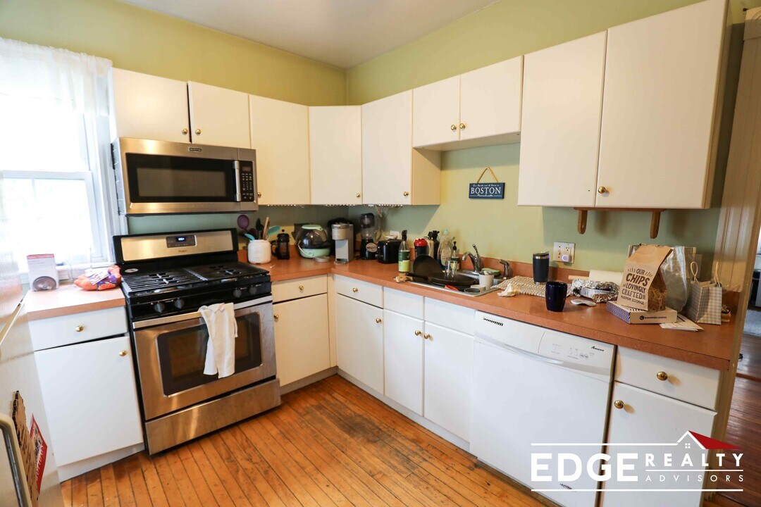 701 Washington St in Boston, MA - Building Photo