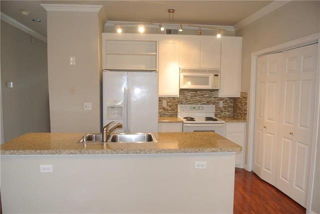 2366 Southcourt Cir in Irving, TX - Building Photo - Building Photo