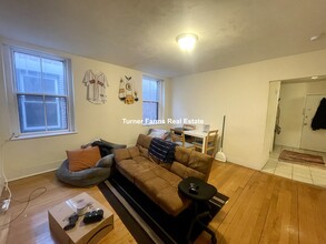 19 Aberdeen St, Unit 4 in Boston, MA - Building Photo - Building Photo