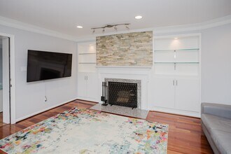 2177 Chain Bridge Rd in Vienna, VA - Building Photo - Building Photo