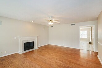 833 Lavergne Ln in La Vergne, TN - Building Photo - Building Photo