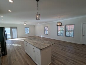 729 Guy Ave in Norfolk, VA - Building Photo - Building Photo