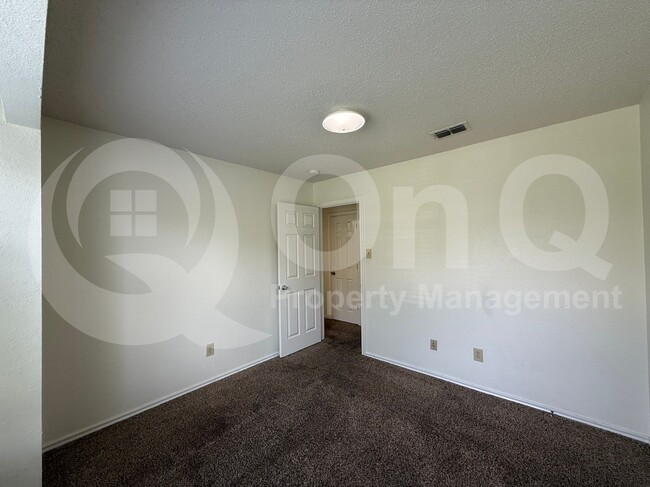 property at 1206 Hyde Park Dr