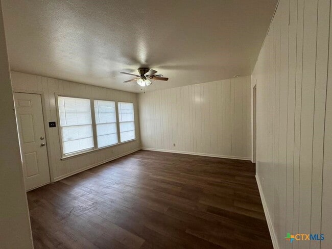 property at 1109 Estelle Ave