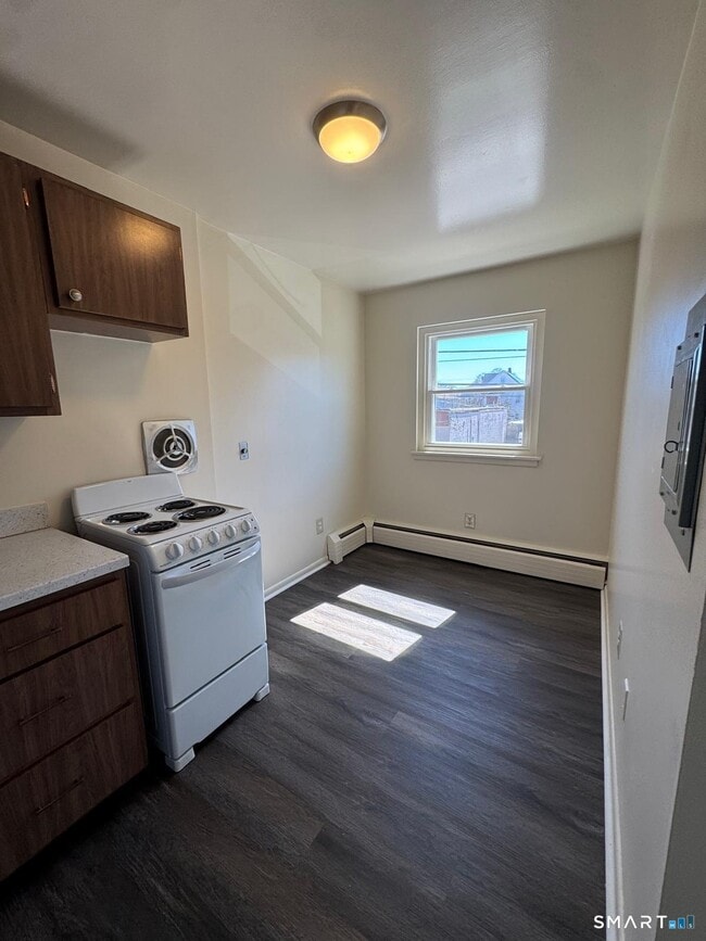 70 McKinley Ave in Bridgeport, CT - Building Photo - Building Photo