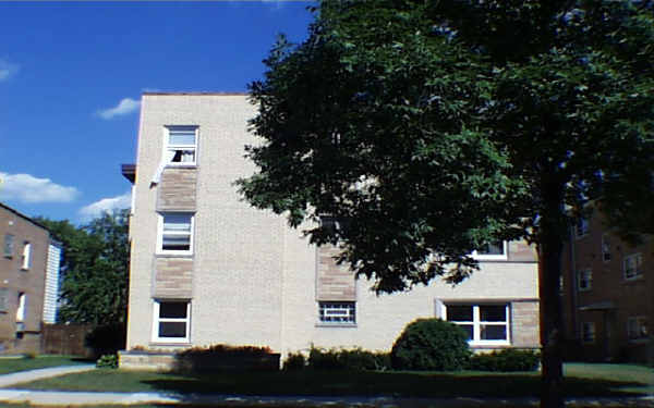 8309 Keating Ave in Skokie, IL - Building Photo