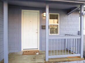1409 NW 54th St in Seattle, WA - Building Photo - Building Photo