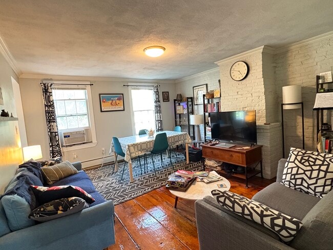 27 Fayette St, Unit 3